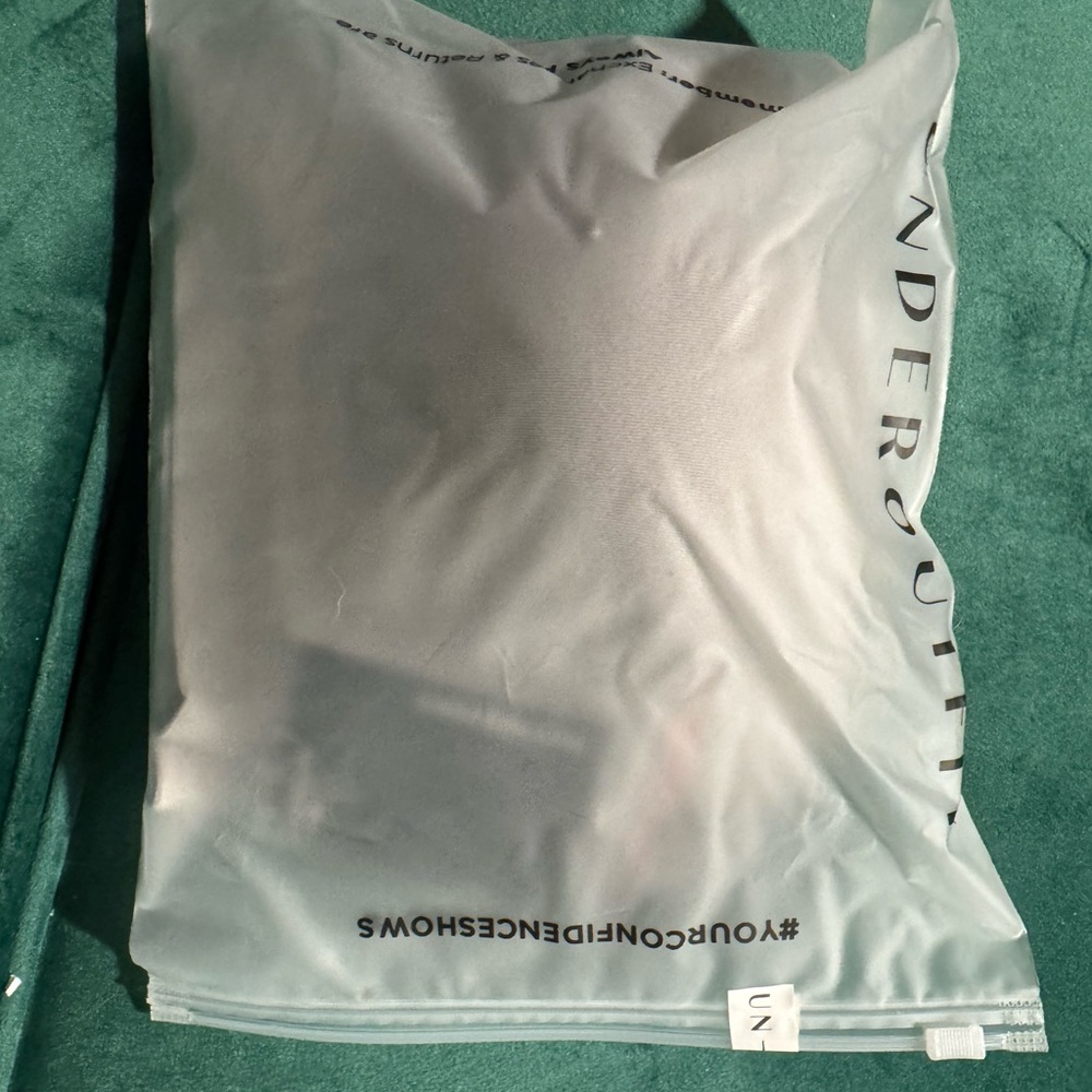 Underoutfit Women's Bra